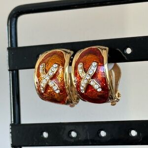 Vintage Clip On Earrings